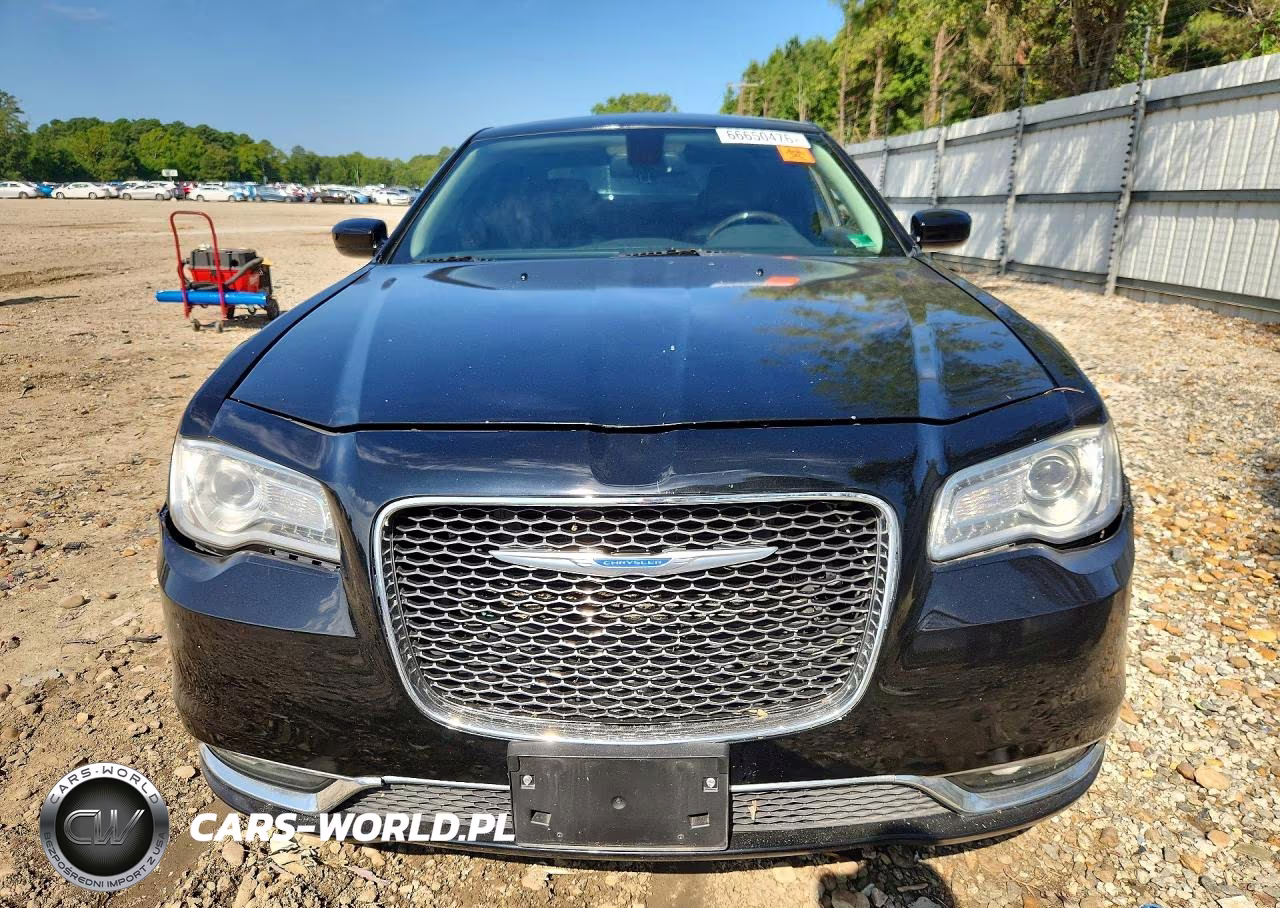 2016 Chrysler 300C VIN:2C3CCAEG6GH319896 - 5