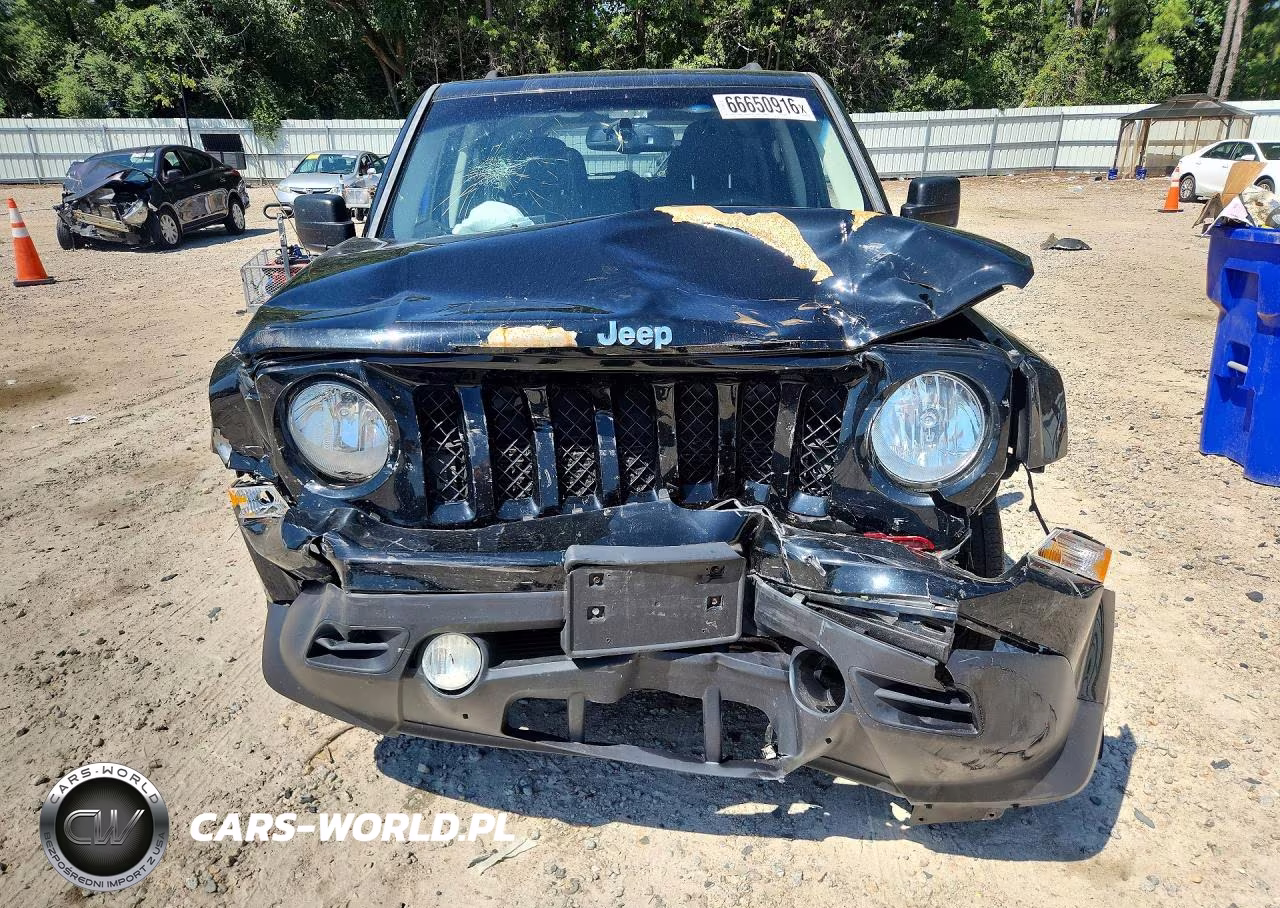 2016 Jeep Patriot Sport VIN:1C4NJRBBXGD580219 - 5