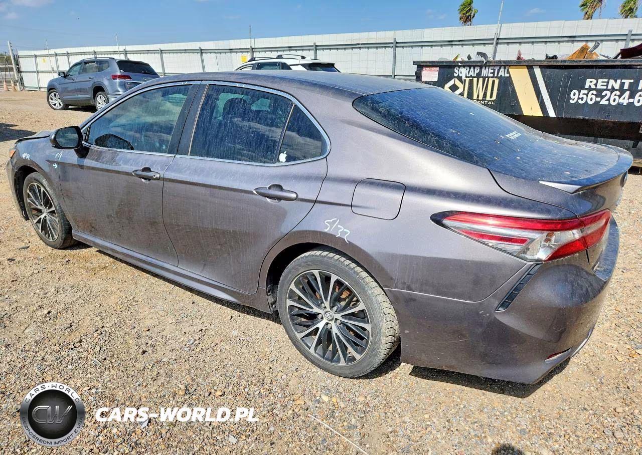 2018 Toyota Camry Se VIN:4T1B11HK0JU130593 - 2