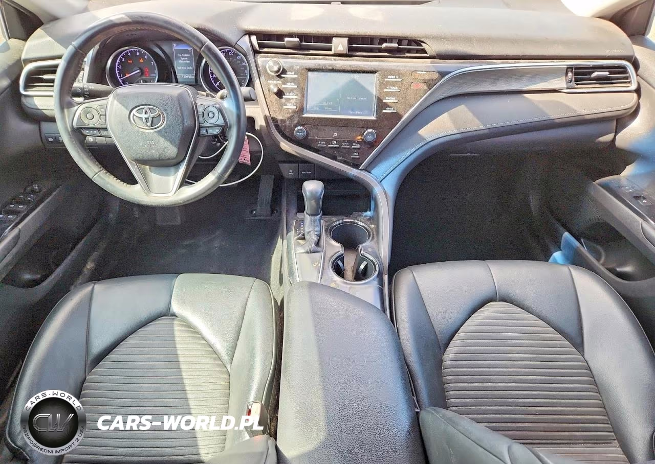 2018 Toyota Camry Se VIN:4T1B11HK0JU130593 - 8