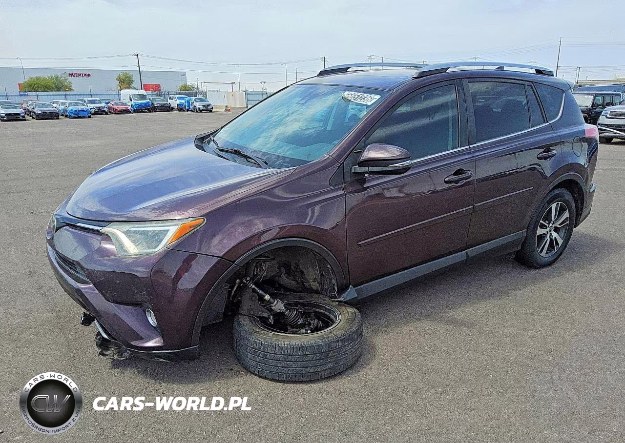 2018 Toyota Rav4 Xle VIN:2T3RFREV2JW806157 - 1