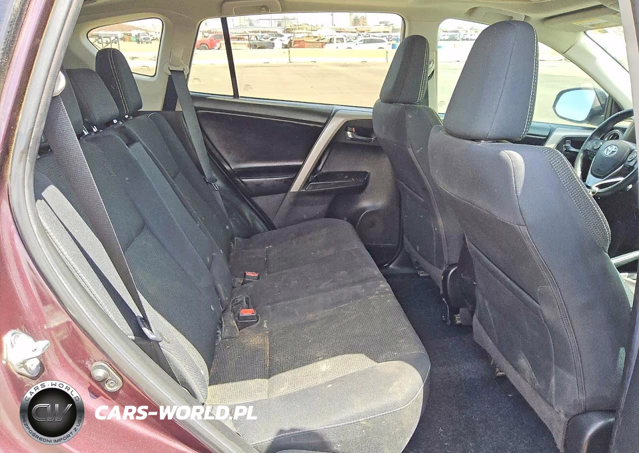 2018 Toyota Rav4 Xle VIN:2T3RFREV2JW806157 - 10
