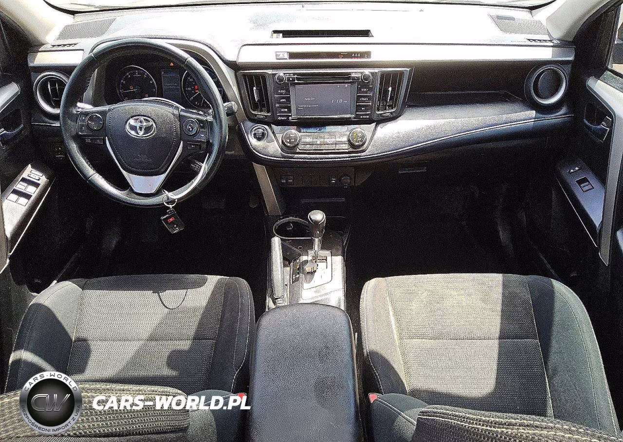 2018 Toyota Rav4 Xle VIN:2T3RFREV2JW806157 - 8