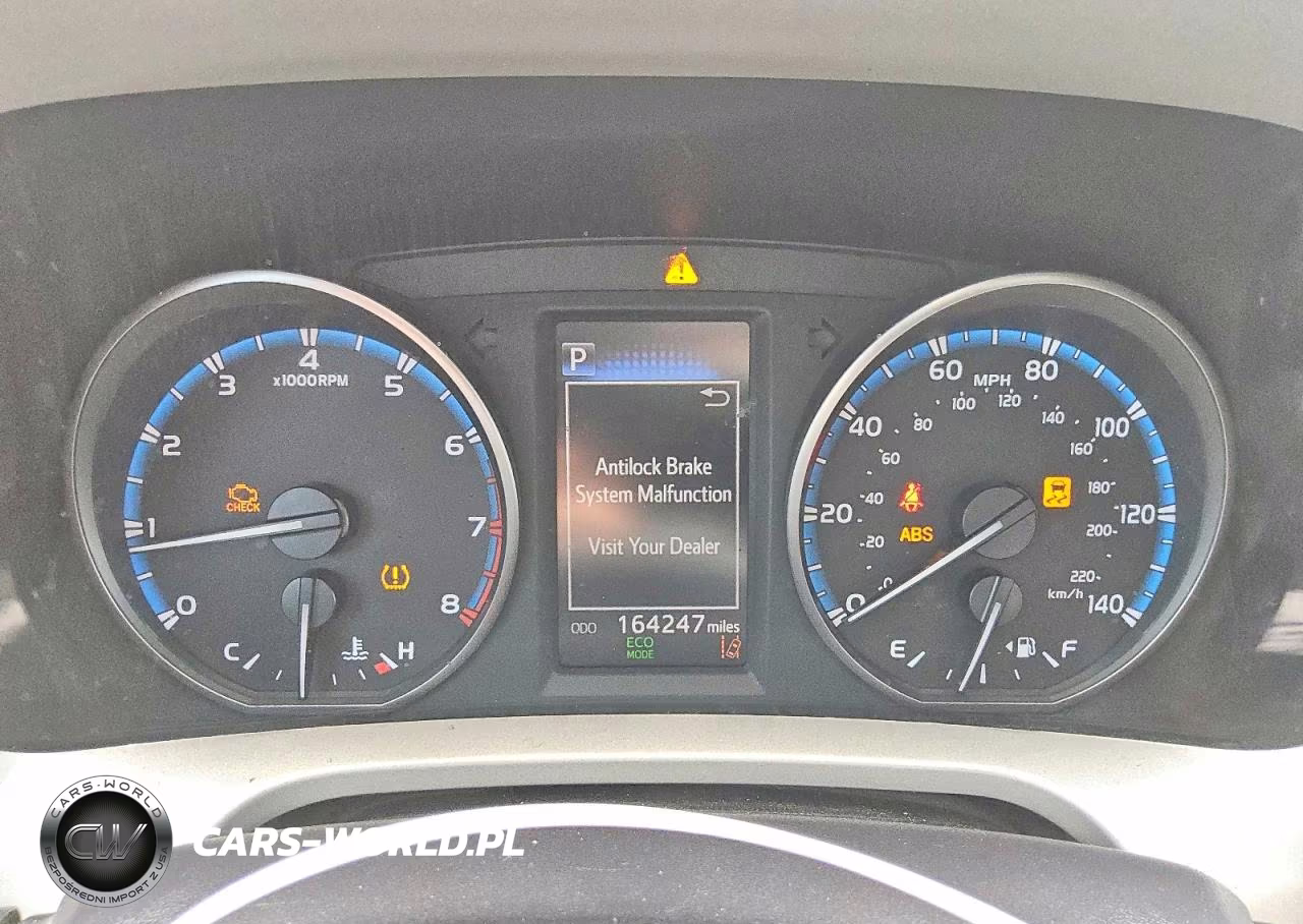 2018 Toyota Rav4 Xle VIN:2T3RFREV2JW806157 - 9