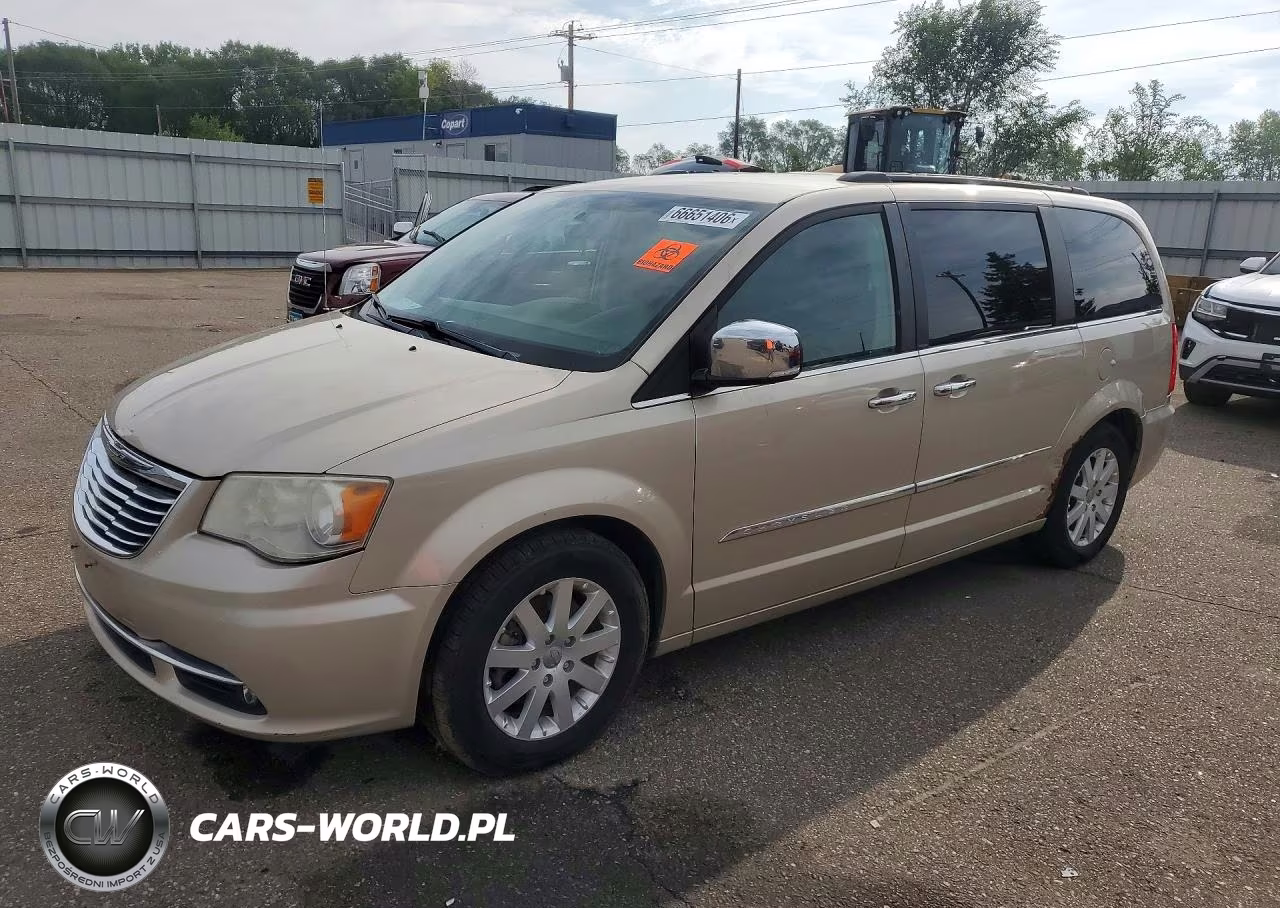 2012 Chrysler Town & Country Touring L – zdjęcie 1 z 12