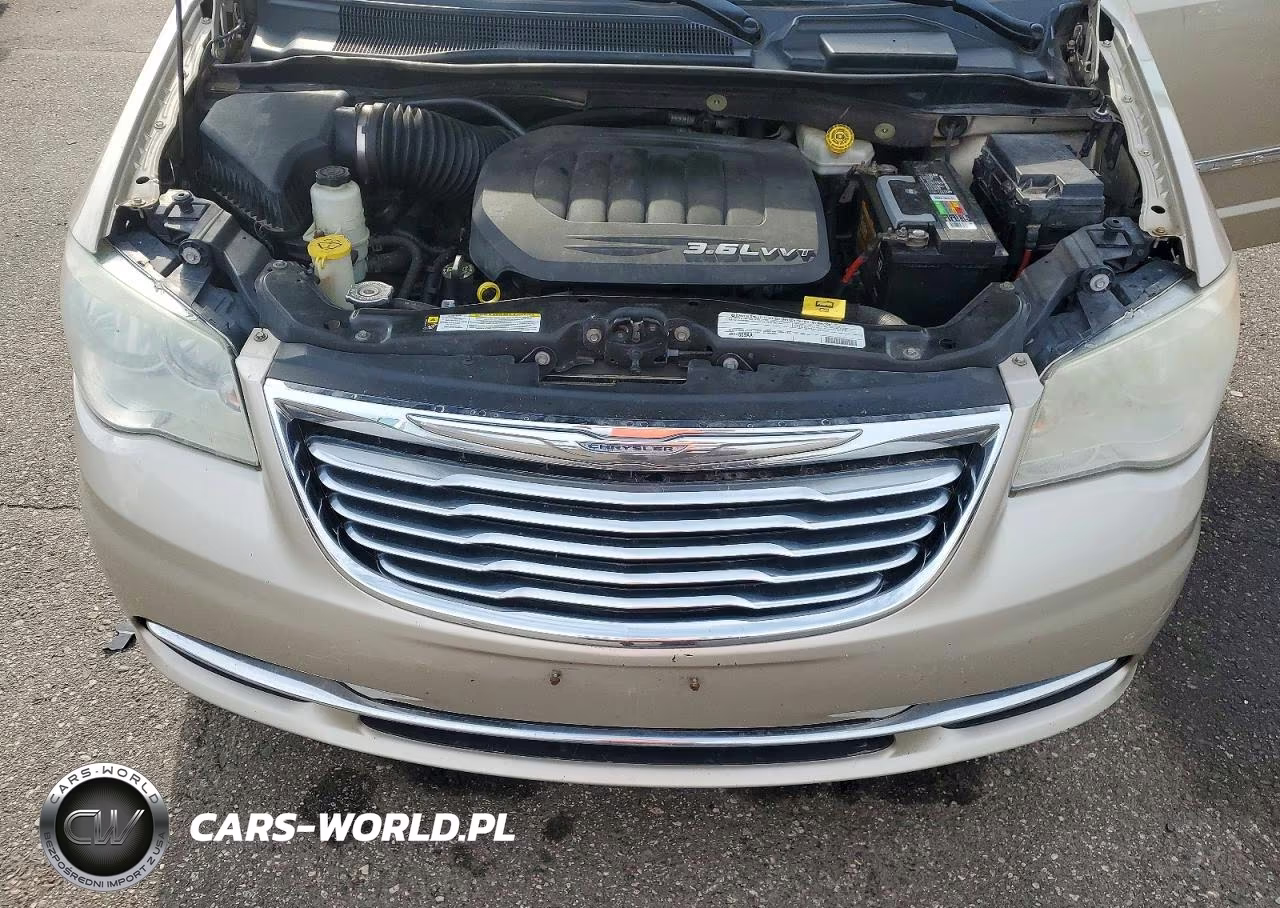 2012 Chrysler Town & Country Touring L VIN:2C4RC1CG1CR245459 - 11