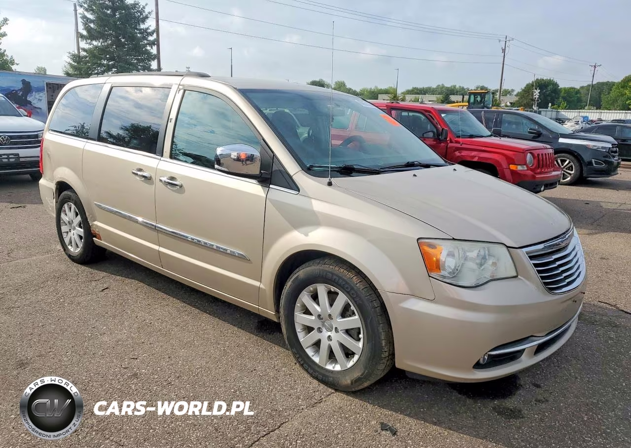 2012 Chrysler Town & Country Touring L VIN:2C4RC1CG1CR245459 - 4
