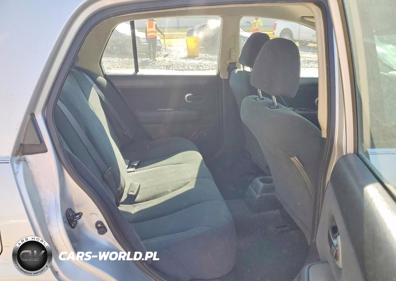 2010 Nissan Versa 1.8 S VIN:3N1BC1AP8AL467319 - 10