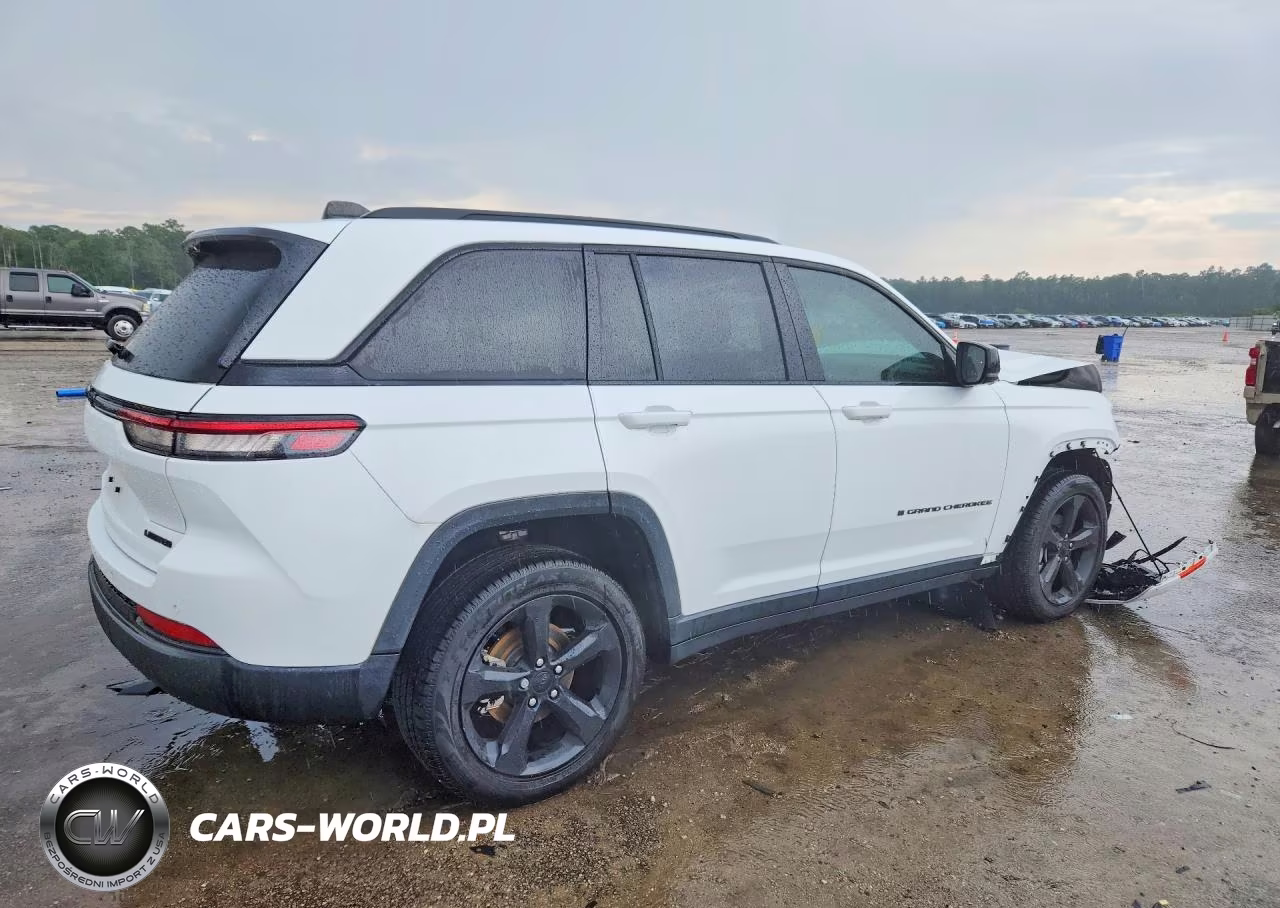 2023 Jeep Grand Cherokee Limited VIN:1C4RJGBG4PC535025 - 3