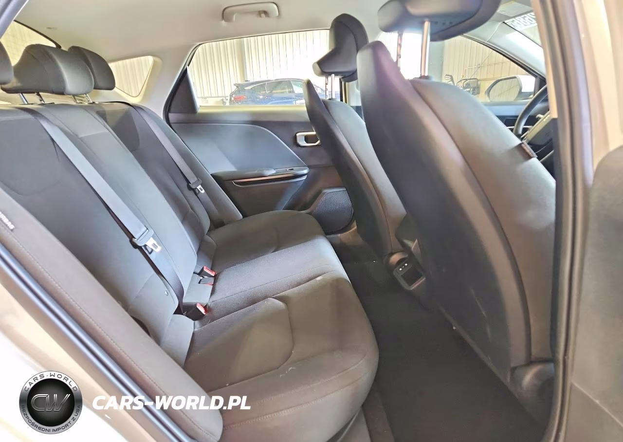 2026 Kia K4 Lxs VIN:3KPFT4DE2TE251421 - 10
