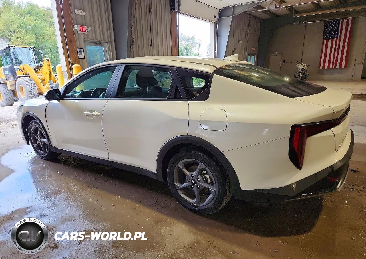 2026 Kia K4 Lxs VIN:3KPFT4DE2TE251421 - 2