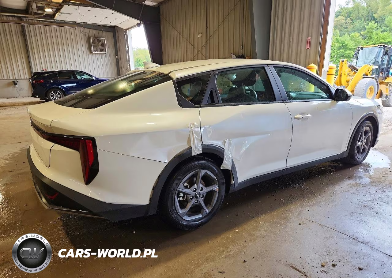 2026 Kia K4 Lxs VIN:3KPFT4DE2TE251421 - 3