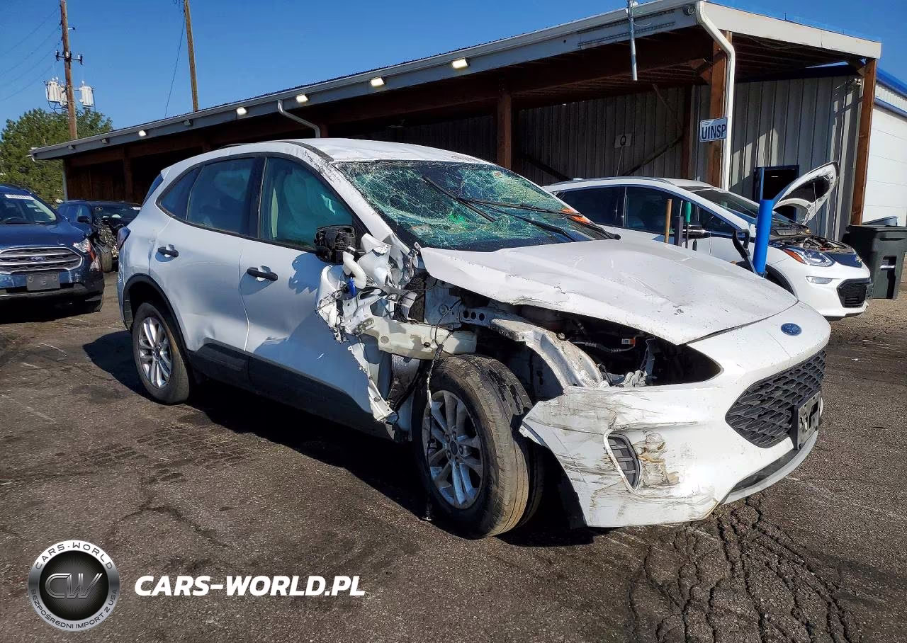 2020 Ford Escape S VIN:1FMCU9F60LUA18945 - 4