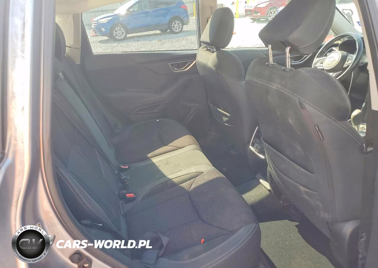 2020 Subaru Forester Premium VIN:JF2SKAJC6LH425182 - 11