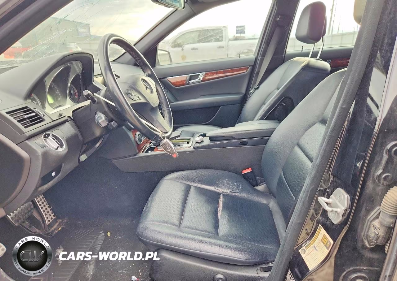 2011 Mercedes-Benz C 300 4Matic VIN:WDDGF8BBXBR174091 - 7