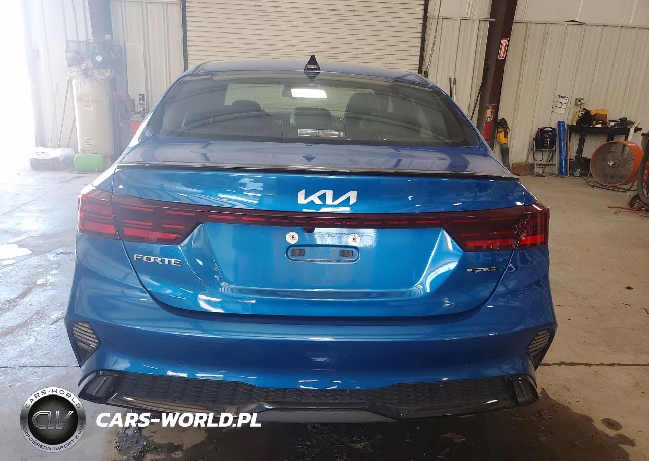 2023 Kia Forte Gt Line VIN:3KPF54AD8PE562332 - 6