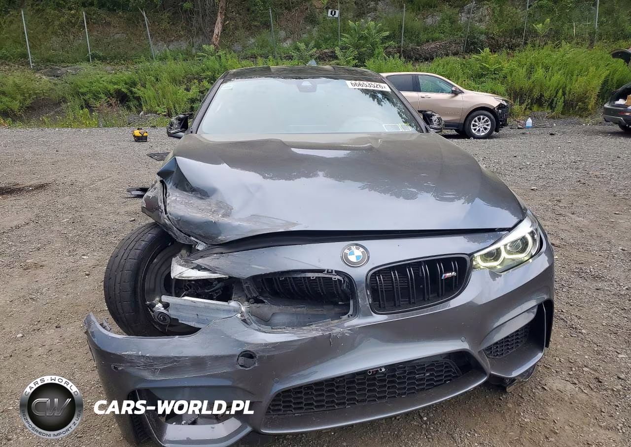 2019 BMW M4 VIN:WBS4Y9C5XKAH82824 - 5