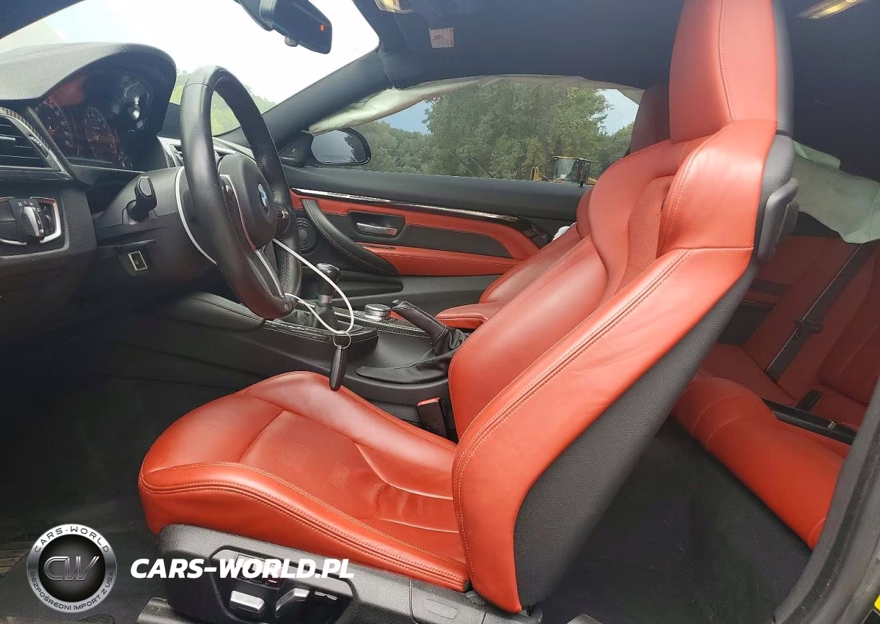 2019 BMW M4 VIN:WBS4Y9C5XKAH82824 - 7