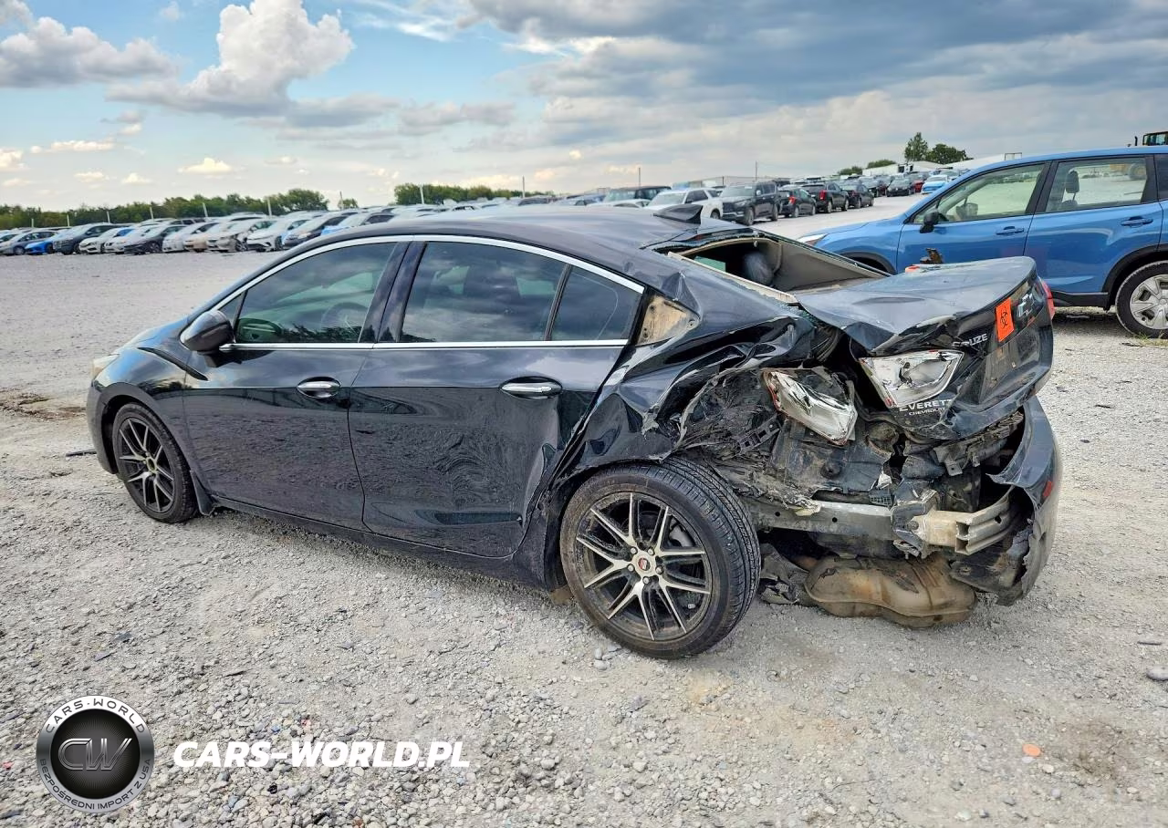 2017 Chevrolet Cruze Premier VIN:1G1BF5SM3H7123002 - 2