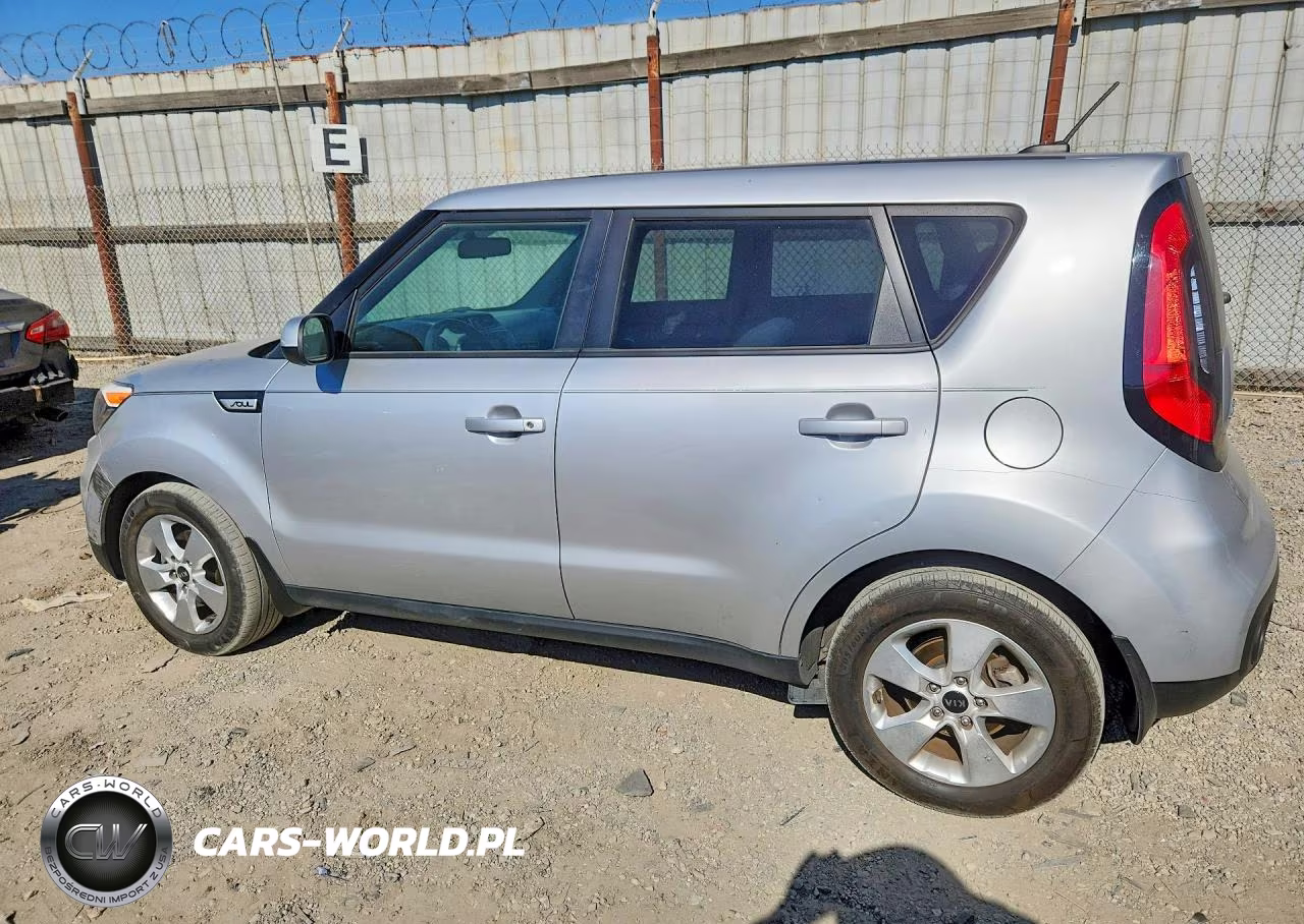 2018 Kia Soul Base VIN:KNDJN2A29J7587616 - 2