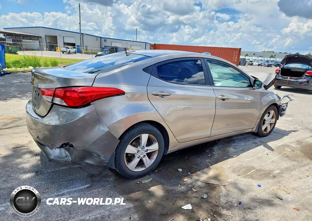 2013 Hyundai Elantra Gls VIN:5NPDH4AEXDH331723 - 3