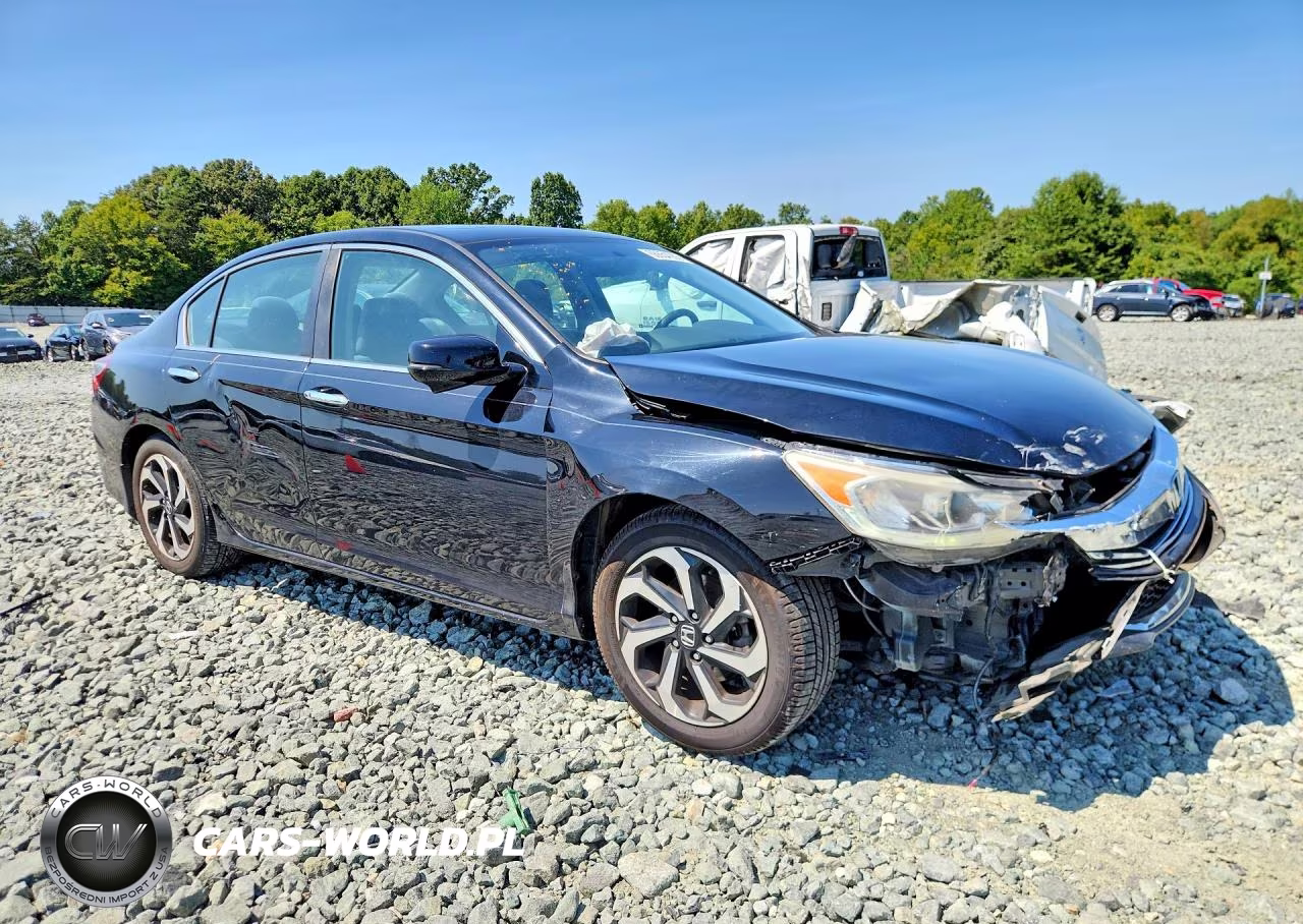 2017 Honda Accord Ex VIN:1HGCR2F7XHA181621 - 4