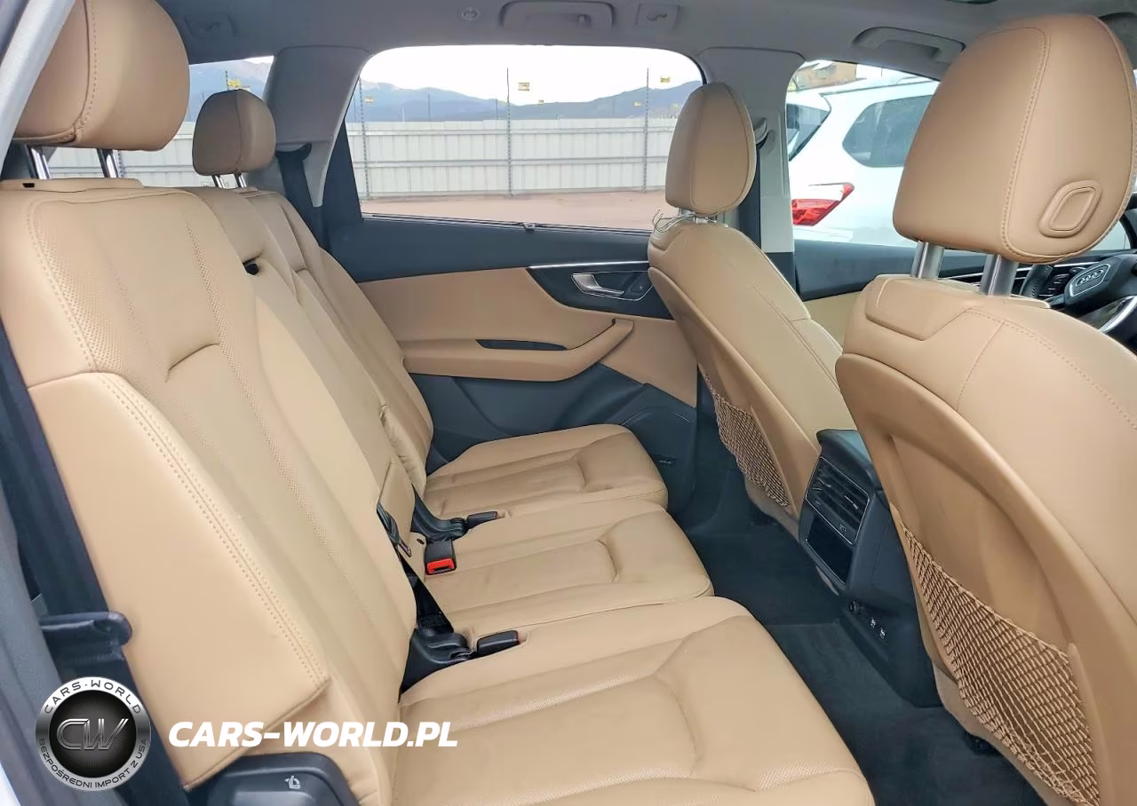 2020 Audi Q7 Prestige VIN:WA1VXAF74LD008363 - 11