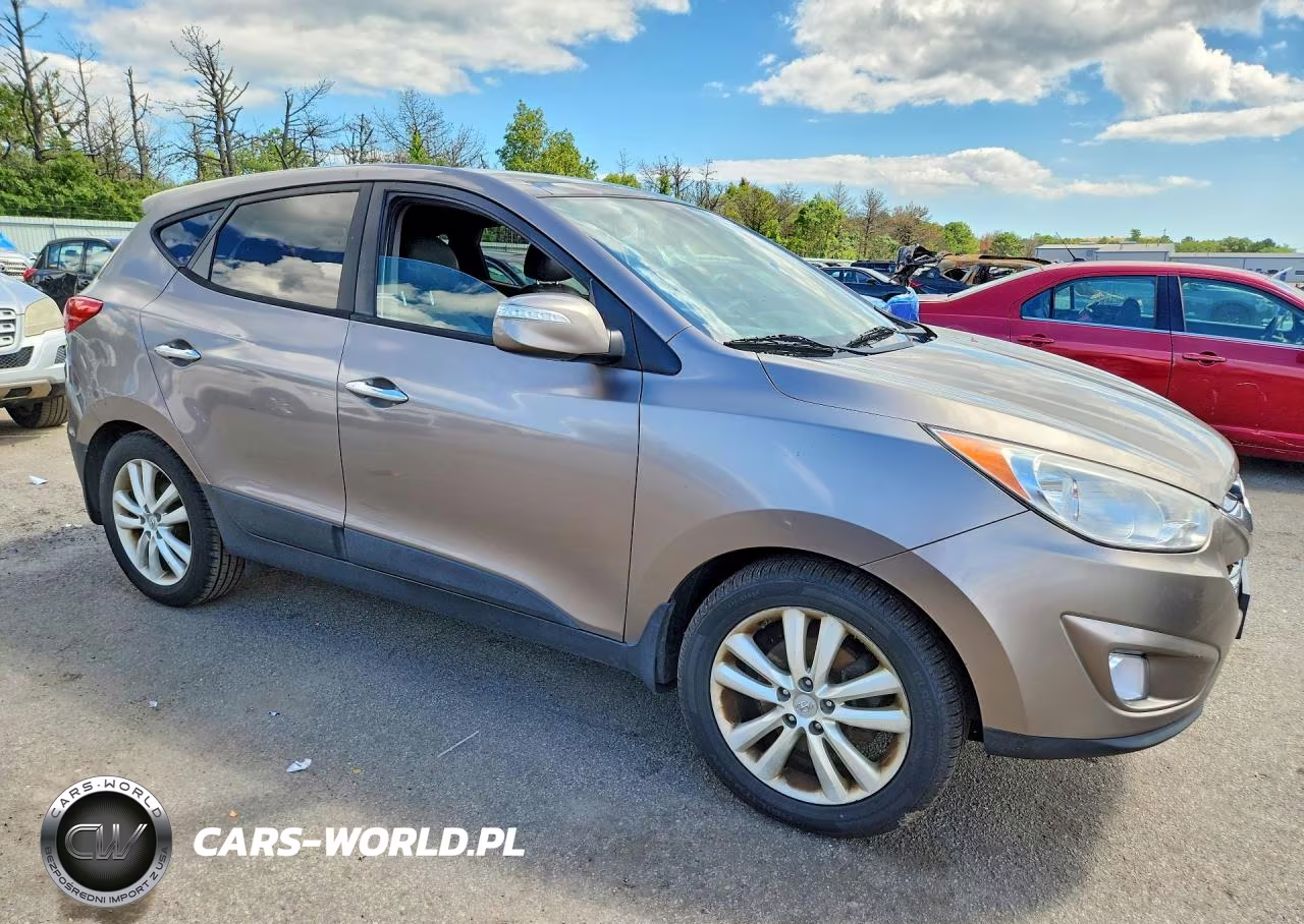 2012 Hyundai Tucson Limited VIN:KM8JUCAC8CU375047 - 4