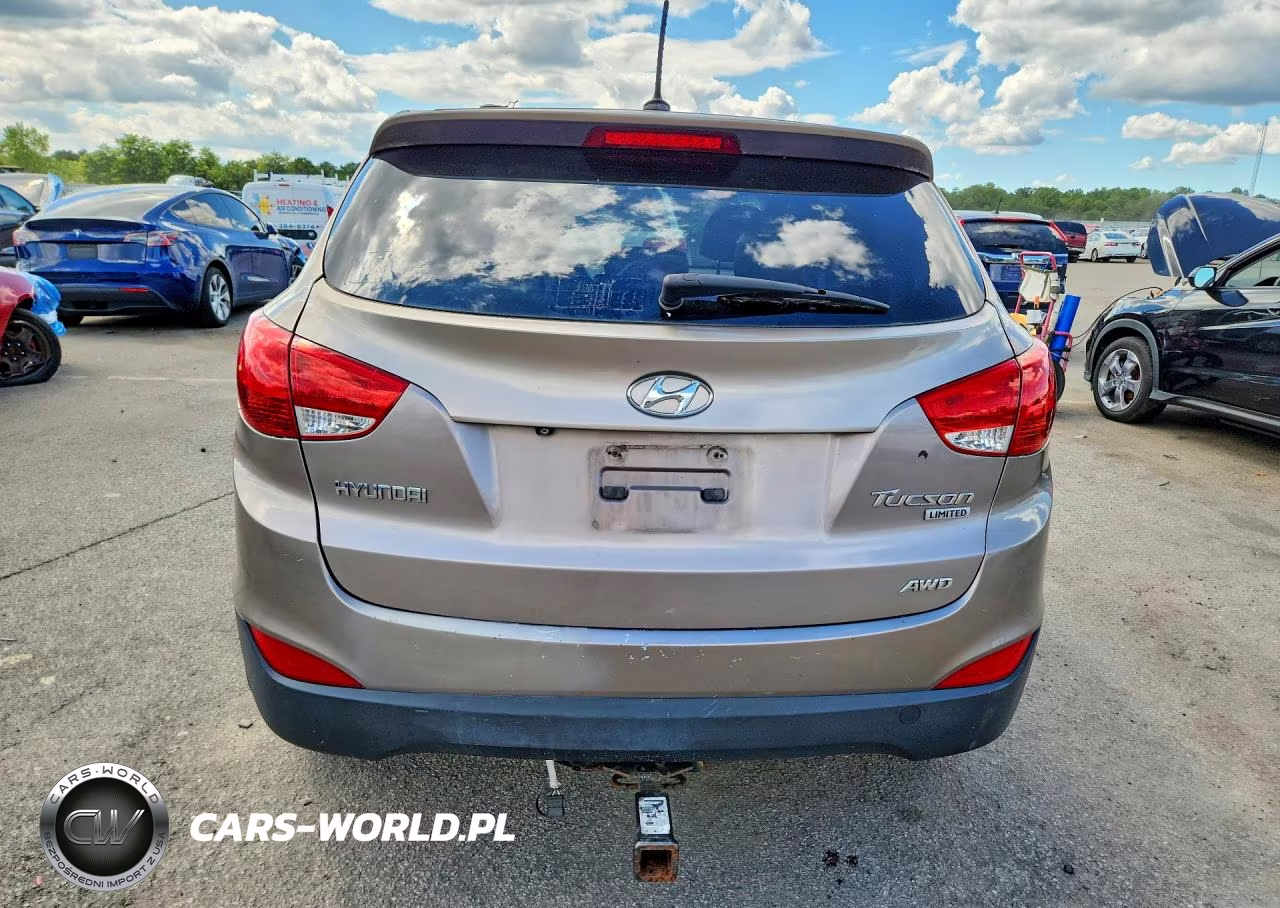 2012 Hyundai Tucson Limited VIN:KM8JUCAC8CU375047 - 6