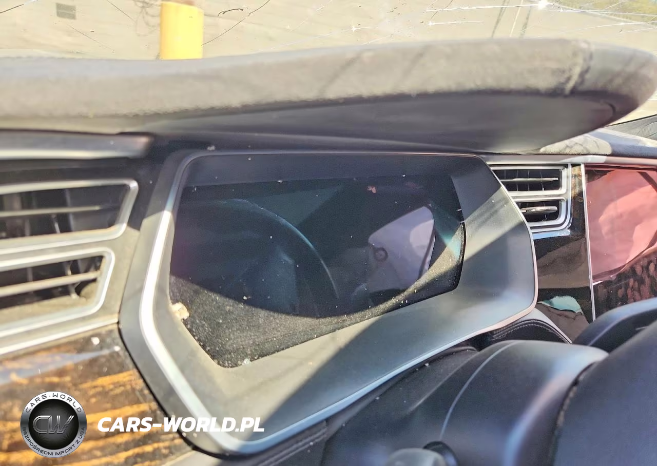 2016 Tesla Model S VIN:5YJSA1E28GF154960 - 9