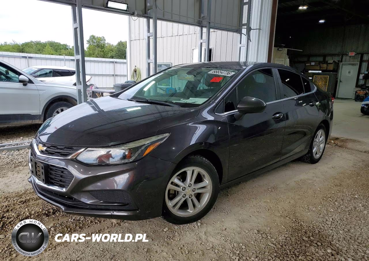 2017 Chevrolet Cruze Lt – zdjęcie 1 z 12