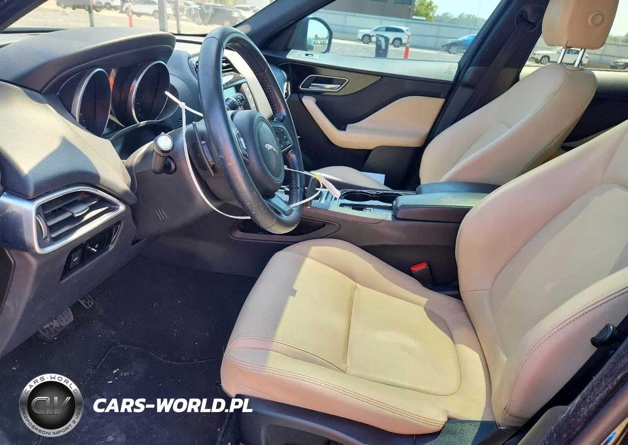 2017 Jaguar F-Pace Premium VIN:SADCJ2BV9HA893469 - 7