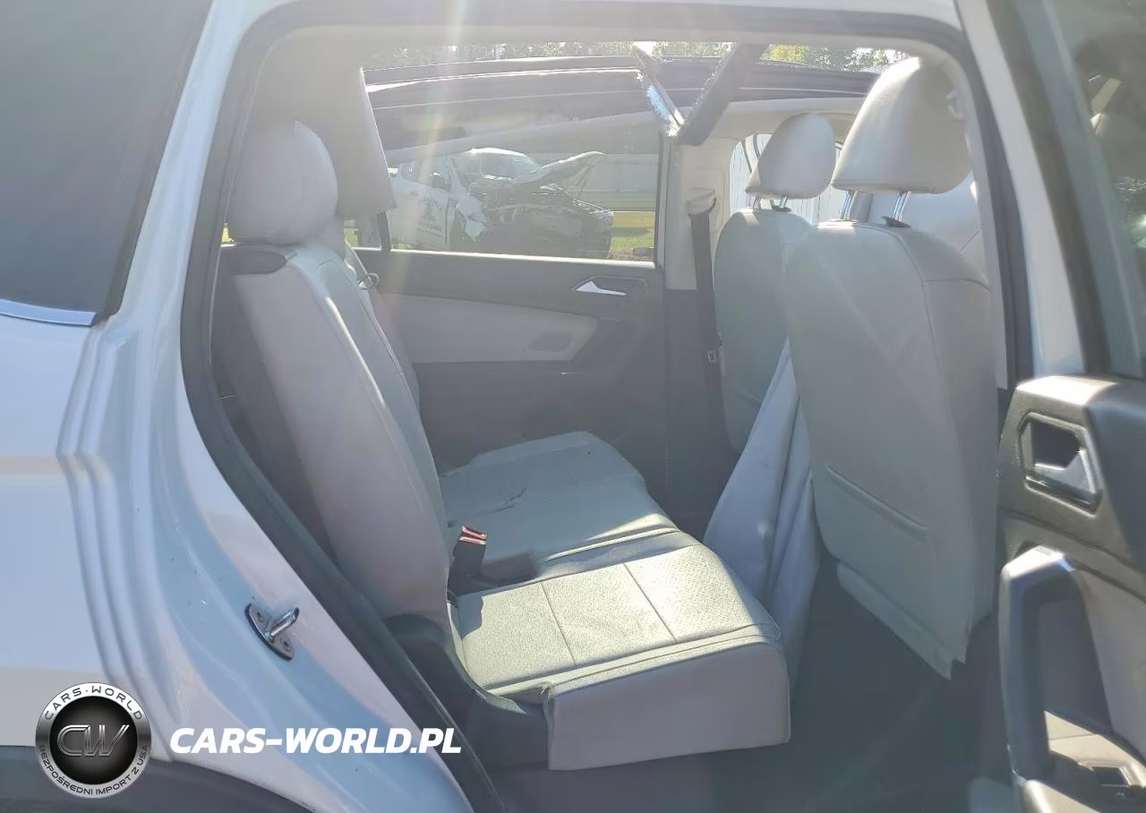 2018 Volkswagen Tiguan Se VIN:3VV3B7AX9JM140804 - 10