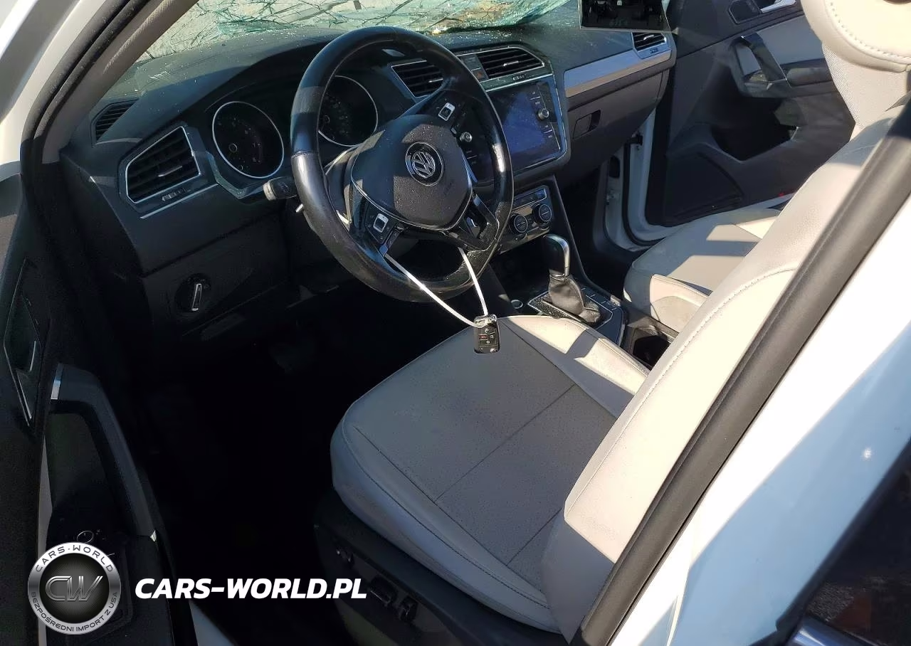2018 Volkswagen Tiguan Se VIN:3VV3B7AX9JM140804 - 8