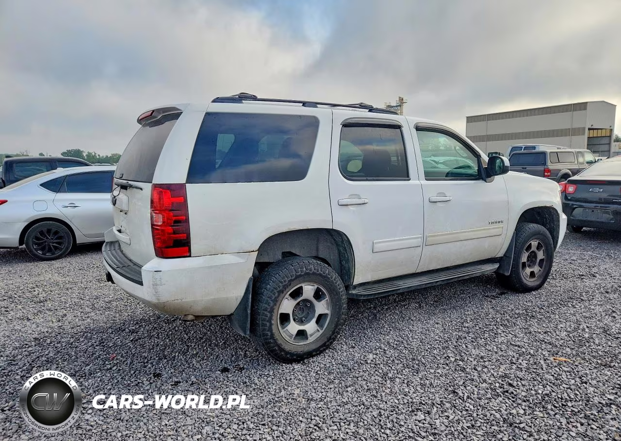 2013 Chevrolet Tahoe K1500 Ls VIN:1GNSKAE0XDR153317 - 3