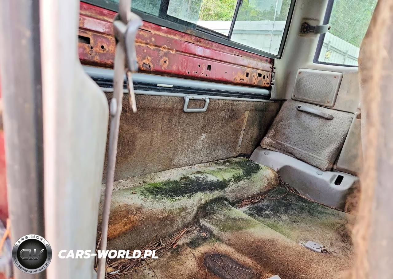 1998 Mazda B2500 Cab Plus VIN:4F4YR16C4WTM27714 - 10