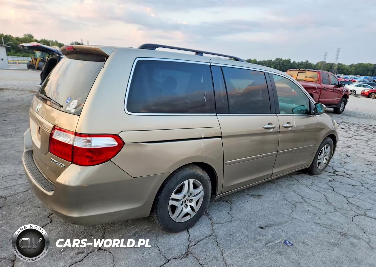 2005 Honda Odyssey Ex VIN:5FNRL38455B400118 - 3