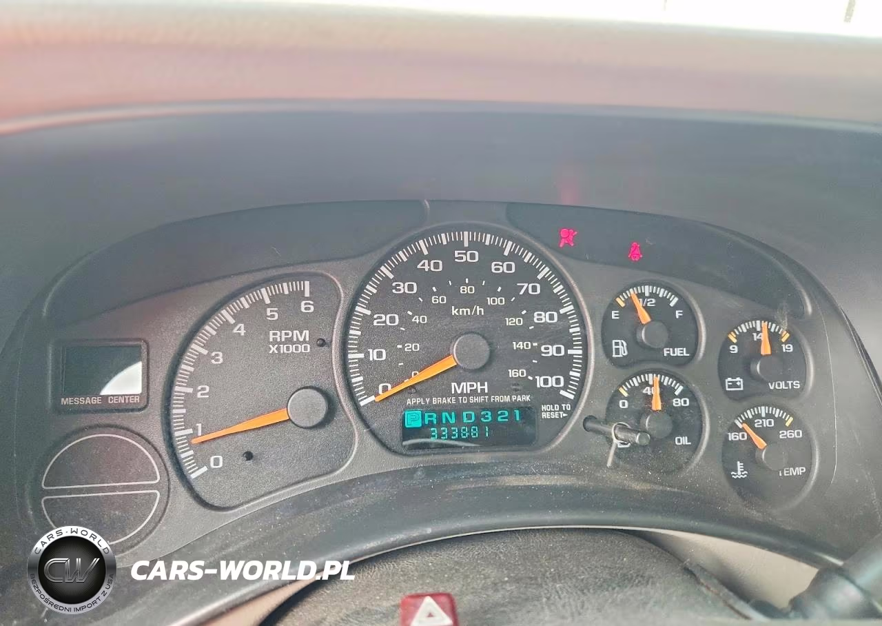 2000 Chevrolet Silverado C1500 VIN:2GCEC19T5Y1325694 - 9