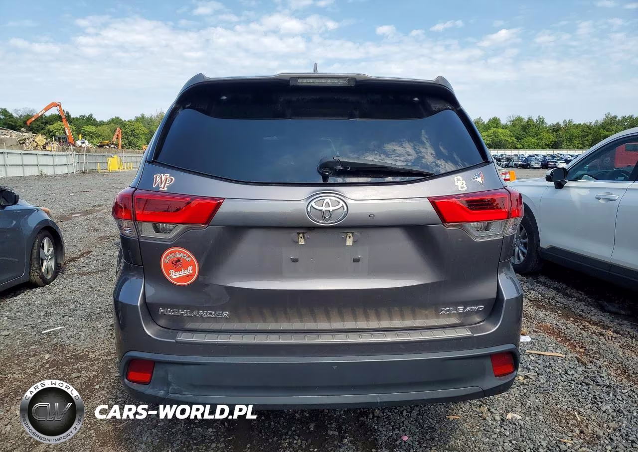 2019 Toyota Highlander Xle VIN:5TDJZRFH9KS588508 - 6