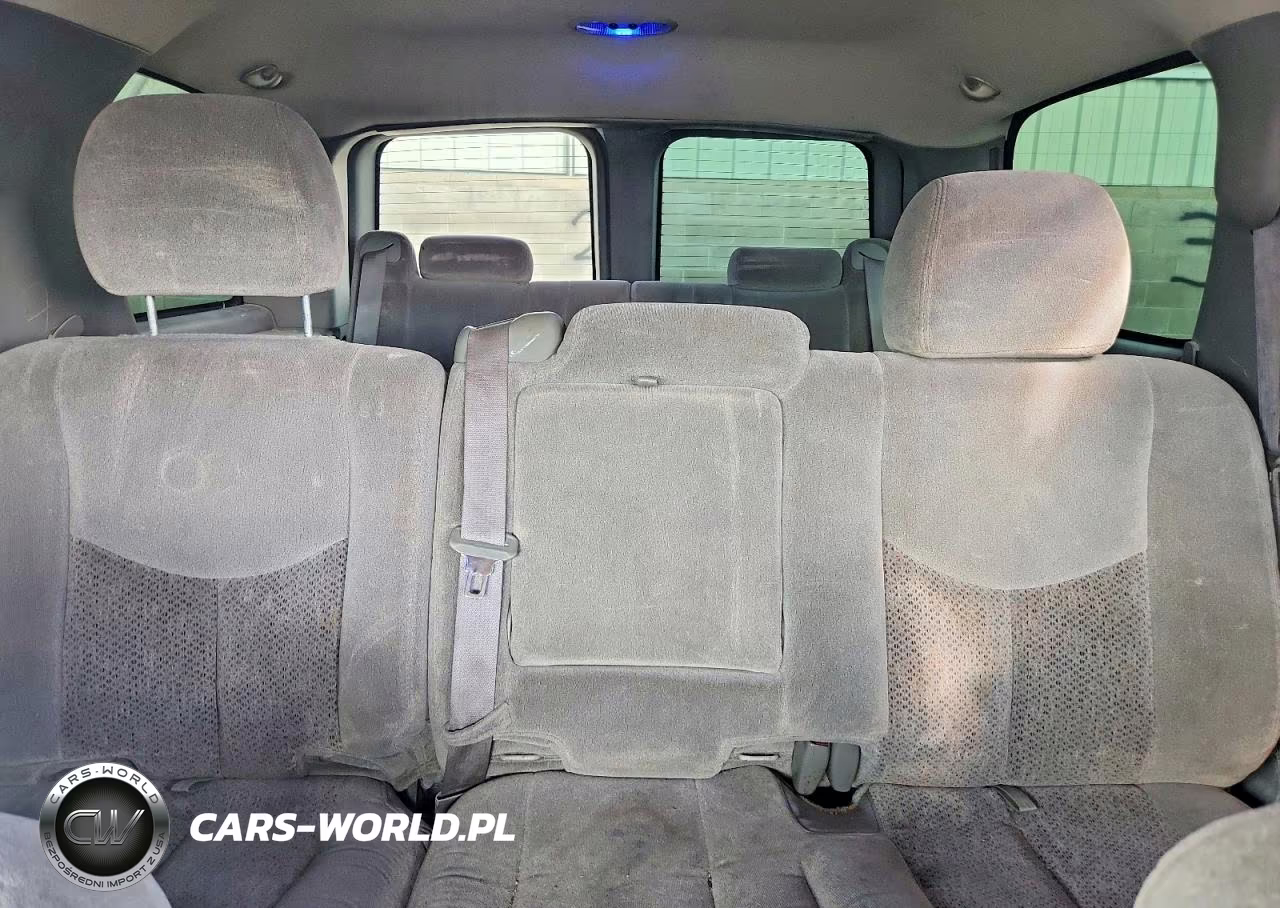 2004 Chevrolet Tahoe C1500 VIN:1GNEC13V94R194188 - 10