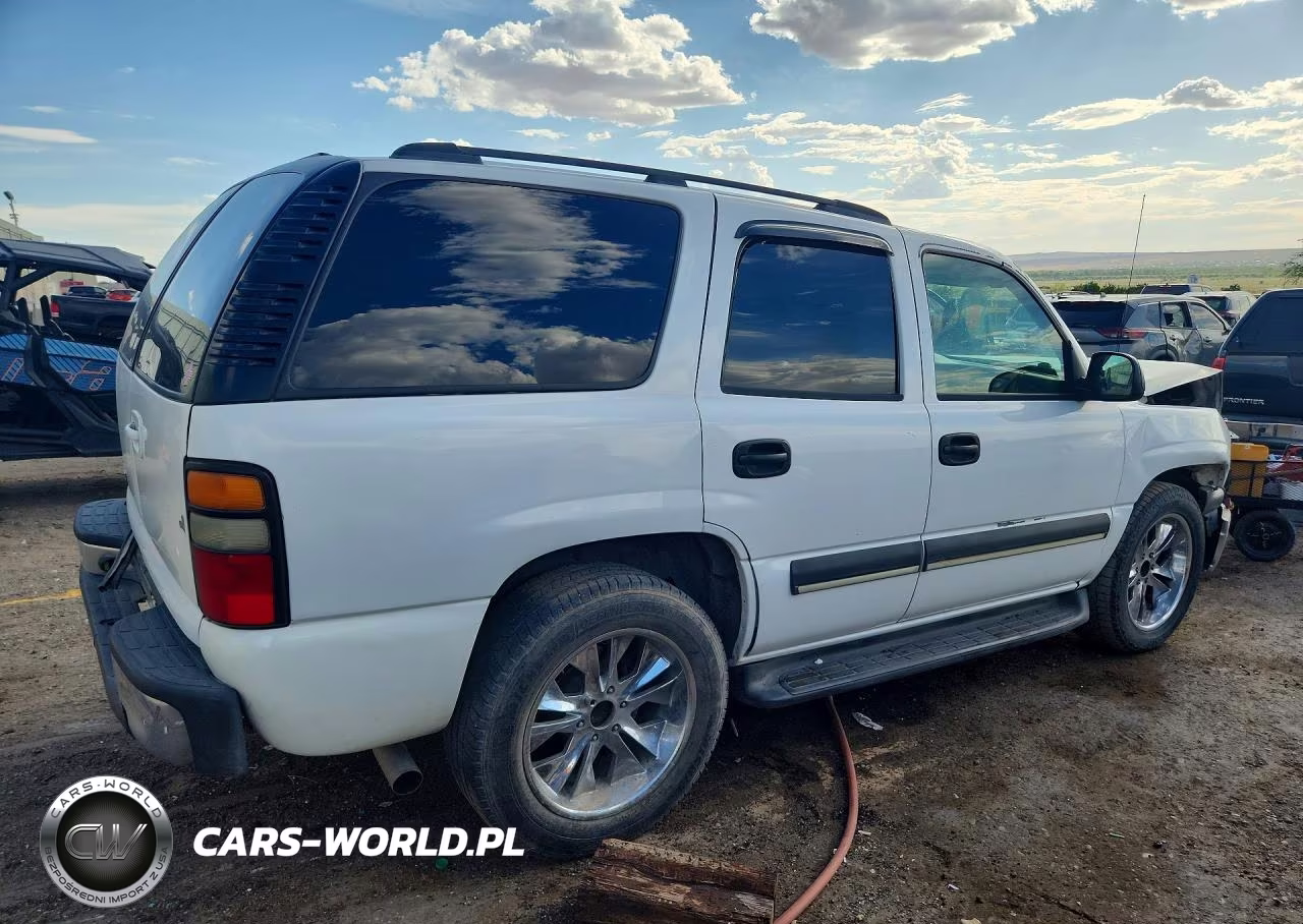 2004 Chevrolet Tahoe C1500 VIN:1GNEC13V94R194188 - 3