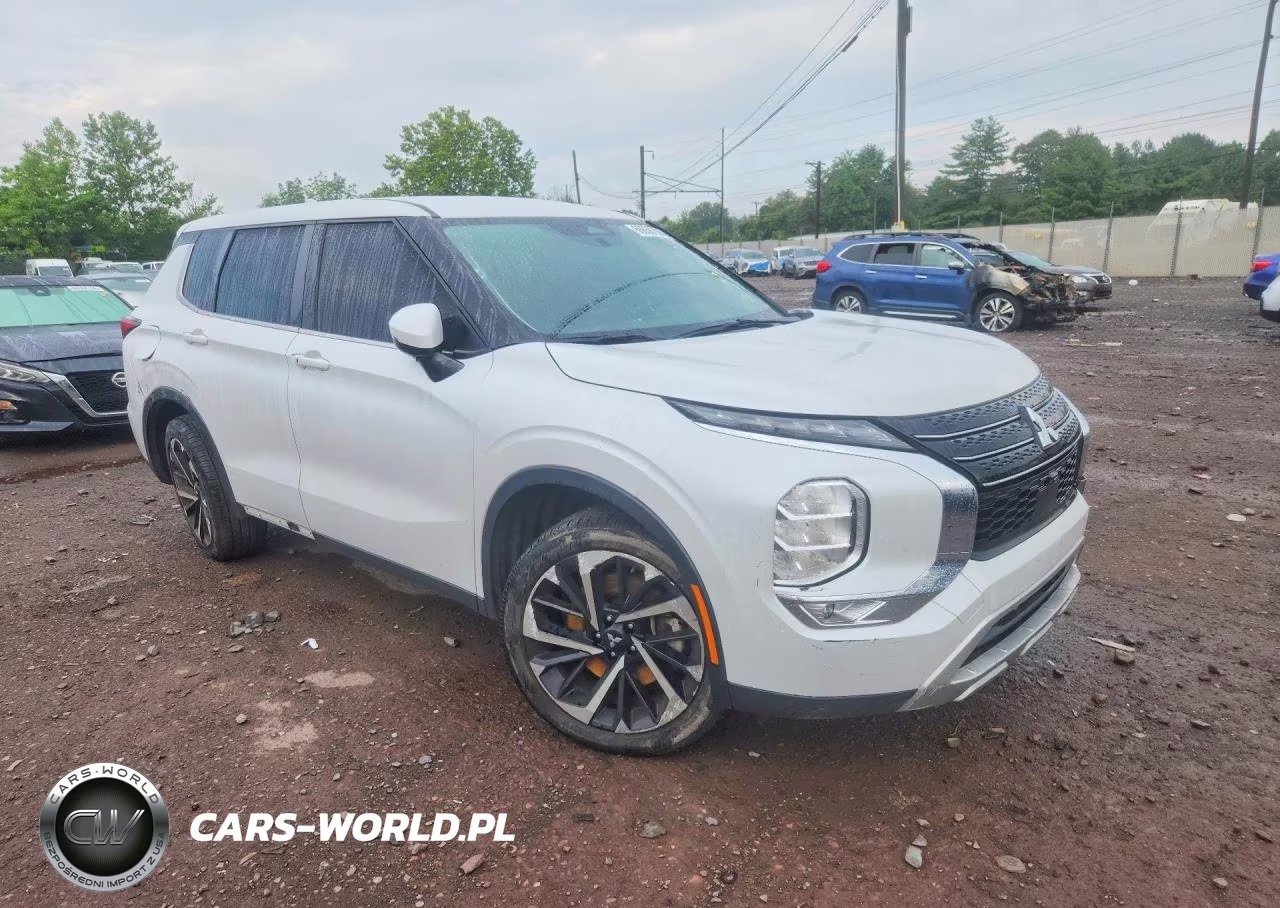 2023 Mitsubishi Outlander Se VIN:JA4J3UA81PZ030325 - 4