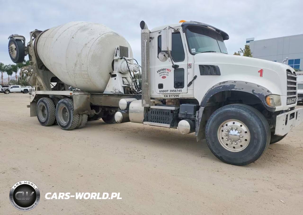 2014 Mack Granite Ready Mix Truck VIN:1M2AX04C5EM020230 - 4