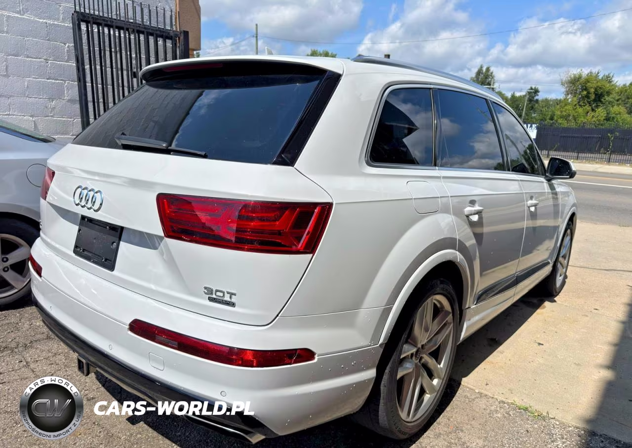 2018 Audi Q7 Prestige VIN:WA1VAAF7XJD023271 - 4