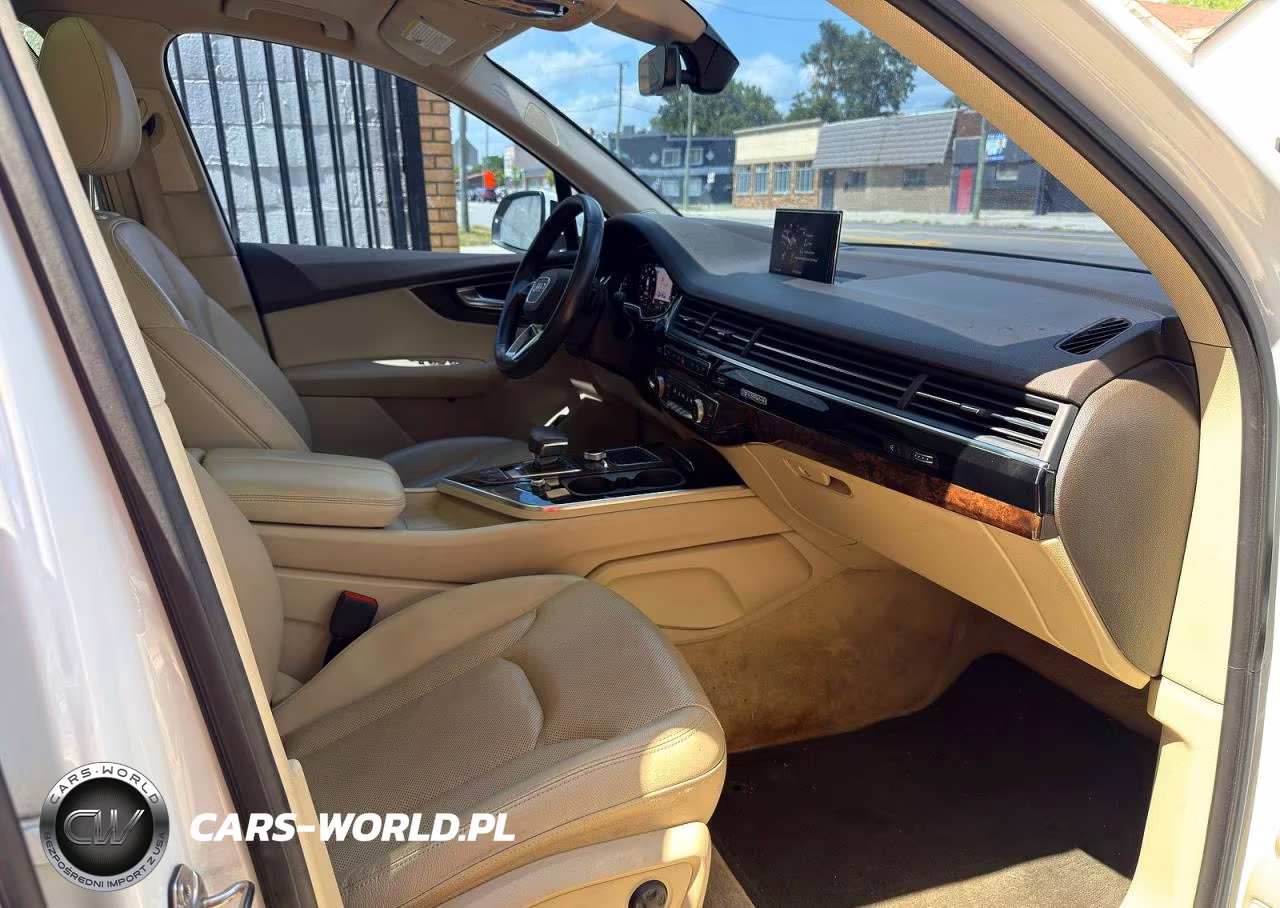 2018 Audi Q7 Prestige VIN:WA1VAAF7XJD023271 - 5