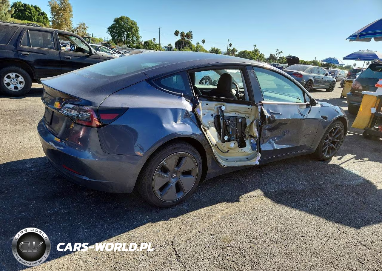 2023 Tesla Model 3 VIN:5YJ3E1EA8PF403791 - 3