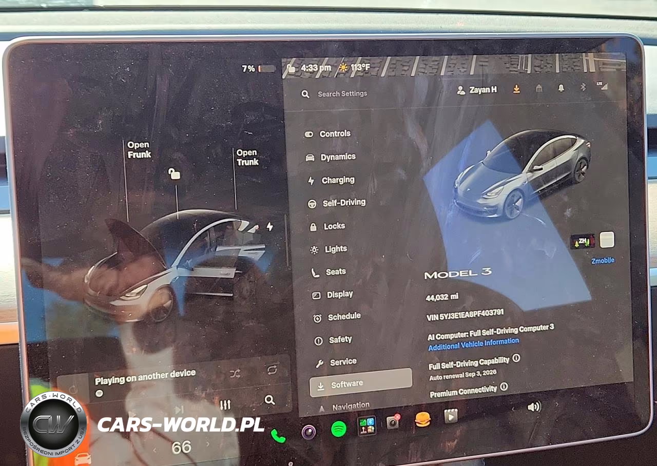 2023 Tesla Model 3 VIN:5YJ3E1EA8PF403791 - 9