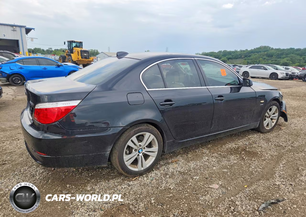 2010 BMW 528 Xi VIN:WBANV1C59AC156555 - 3