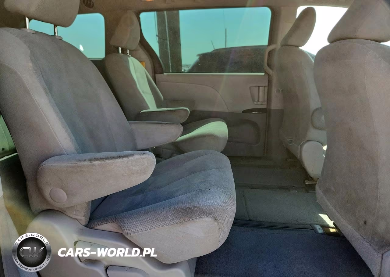 2012 Toyota Sienna Base 7-Passenger VIN:5TDZK3DC0CS199995 - 11