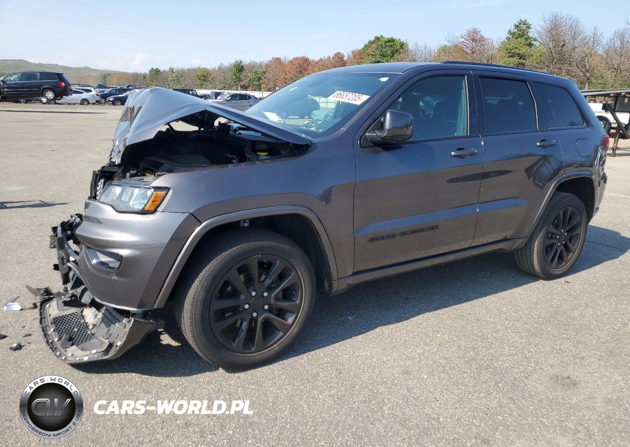 2020 Jeep Grand Cherokee Laredo